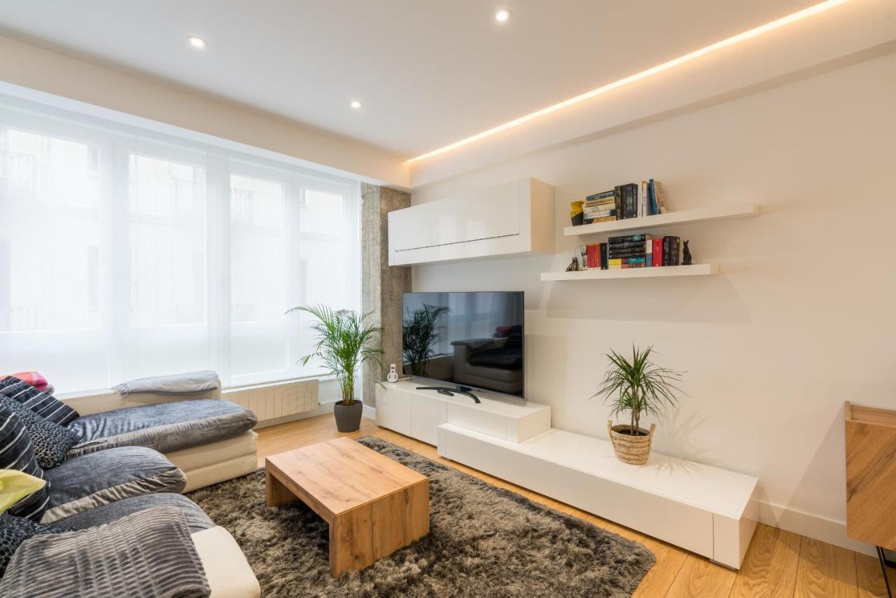 Tiboli Apartment By People Rentals Bilbao Ngoại thất bức ảnh