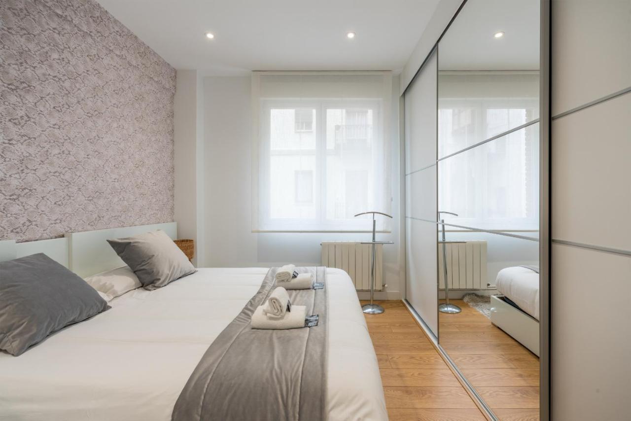 Tiboli Apartment By People Rentals Bilbao Ngoại thất bức ảnh
